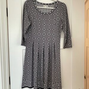 BOGO Max Studio Patterned Pleated Dress Size Mediun